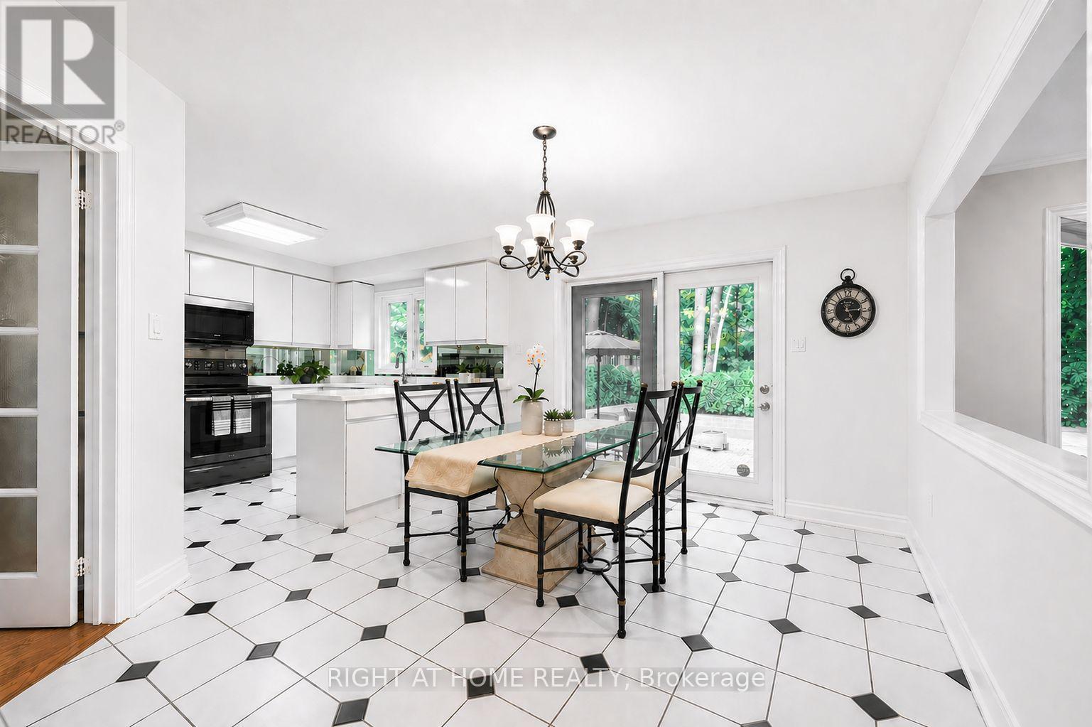 3655 Loyalist Drive, Mississauga, Ontario  L5L 4T6 - Photo 13 - W13033586