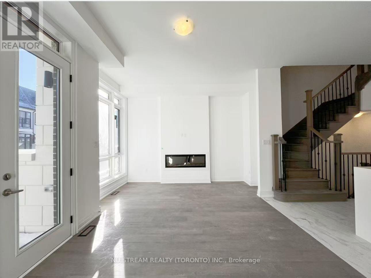 28 Chiara Rose Lane, Richmond Hill, Ontario  L4E 1L4 - Photo 3 - N13046340