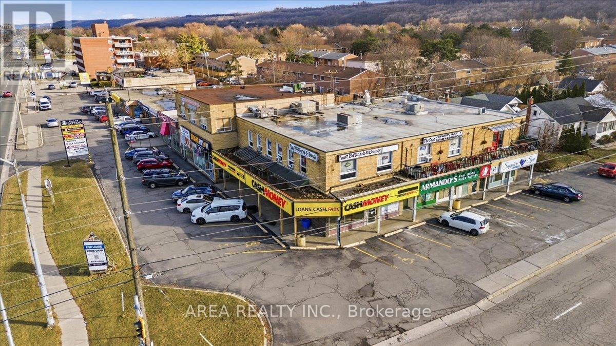 158 HWY 8, Hamilton, Ontario