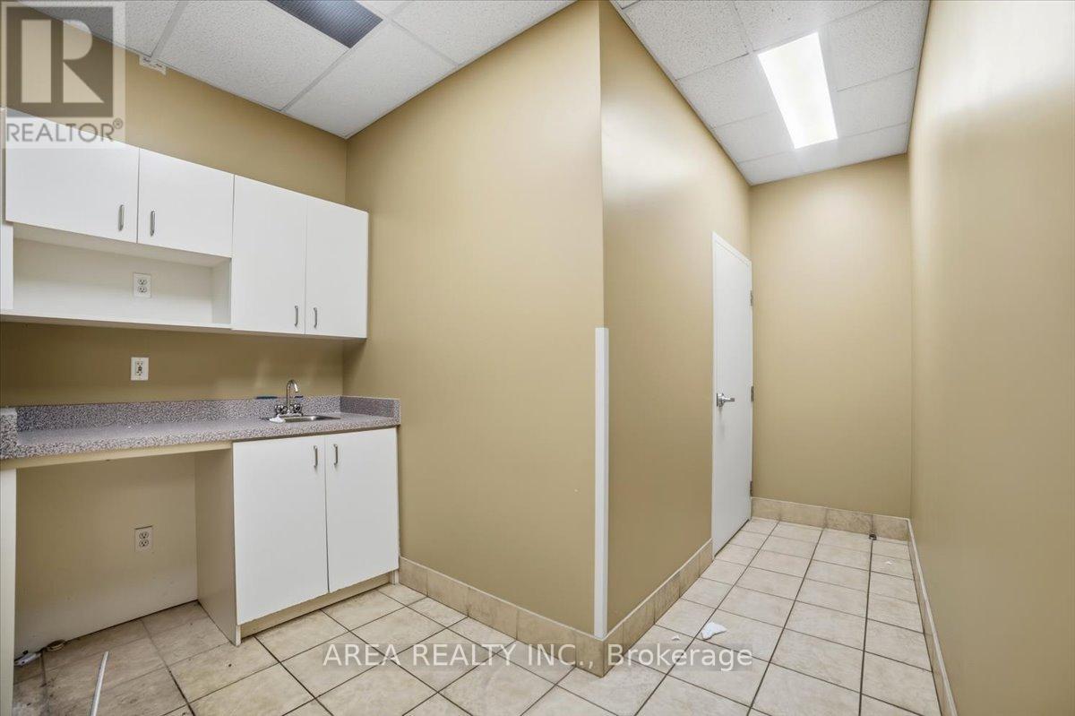 158 Hwy 8, Hamilton, Ontario  L8G 3V2 - Photo 9 - X13046332