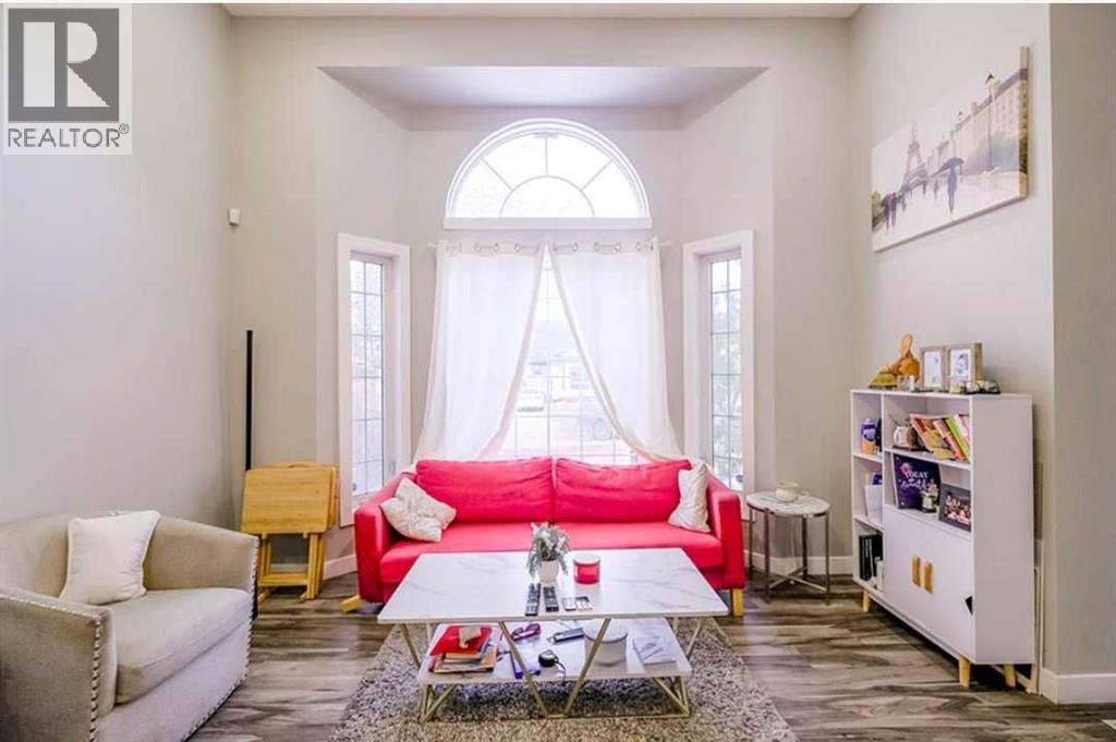 6923 Laguna Way NE, Calgary, Alberta  T1Y 6W2 - Photo 2 - A2304304