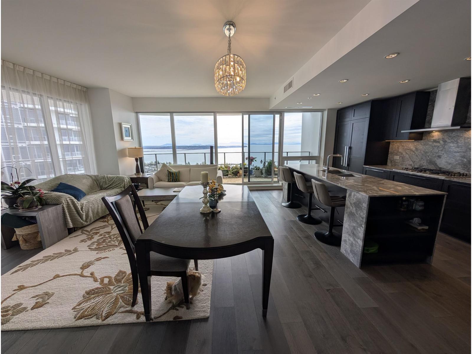 1905 1500 Martin Street, White Rock, British Columbia  V4B 0C2 - Photo 2 - R3110827