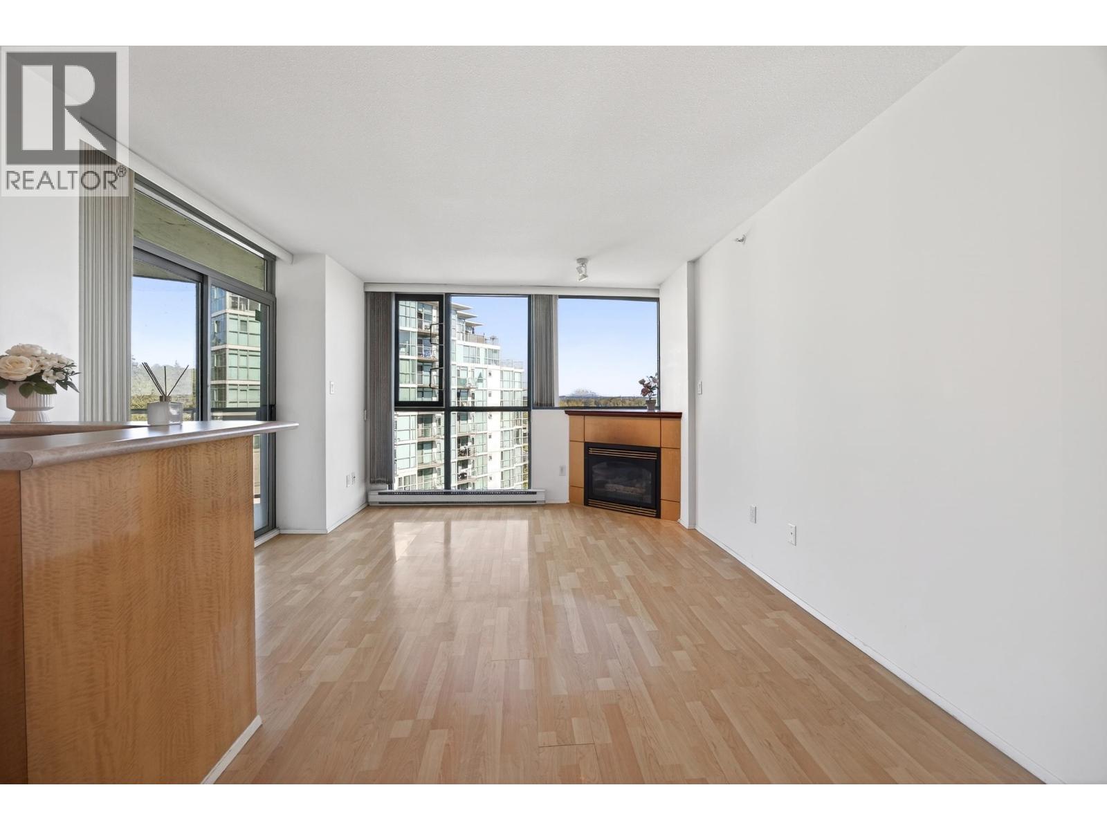 1001 2733 Chandlery Place, Vancouver, British Columbia  V5S 4V3 - Photo 3 - R3082414