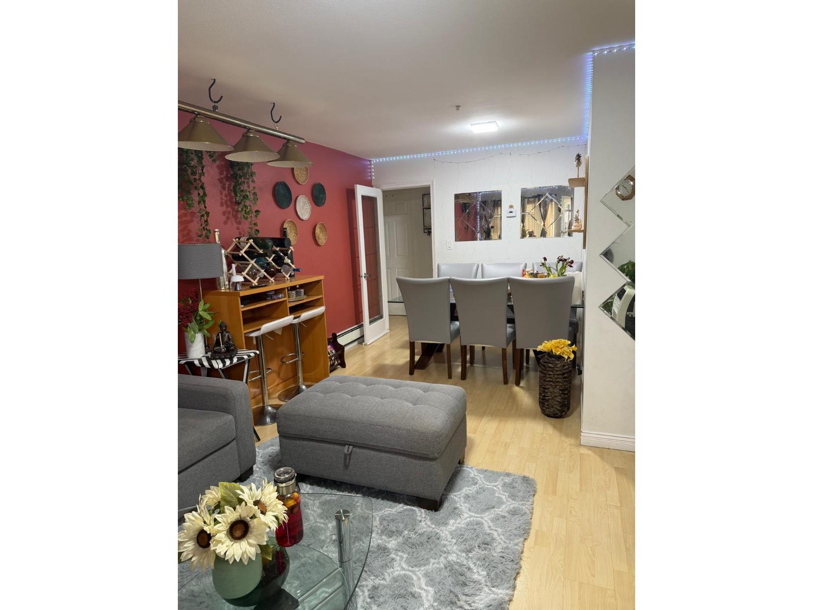 111 8142 120a Street, Surrey, British Columbia  V3W 0N1 - Photo 6 - R3115701