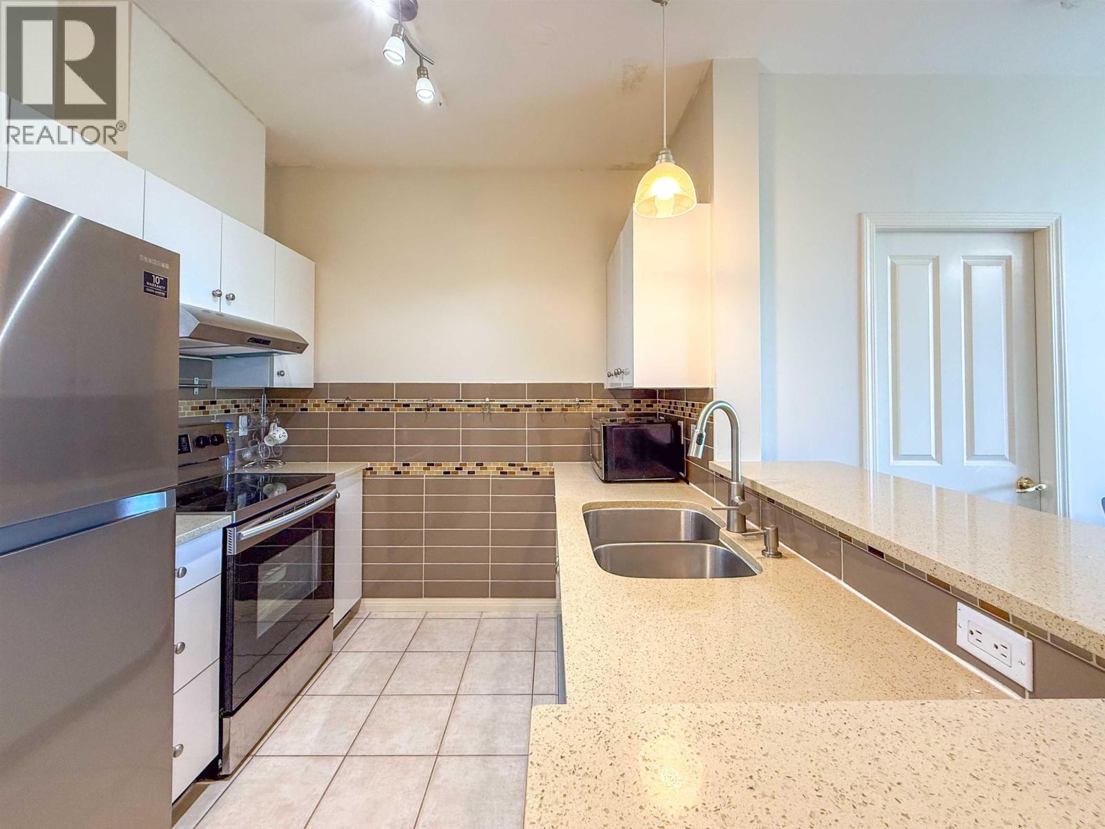 702 6837 Station Hill Drive, Burnaby, British Columbia  V3N 5B7 - Photo 10 - R3115731