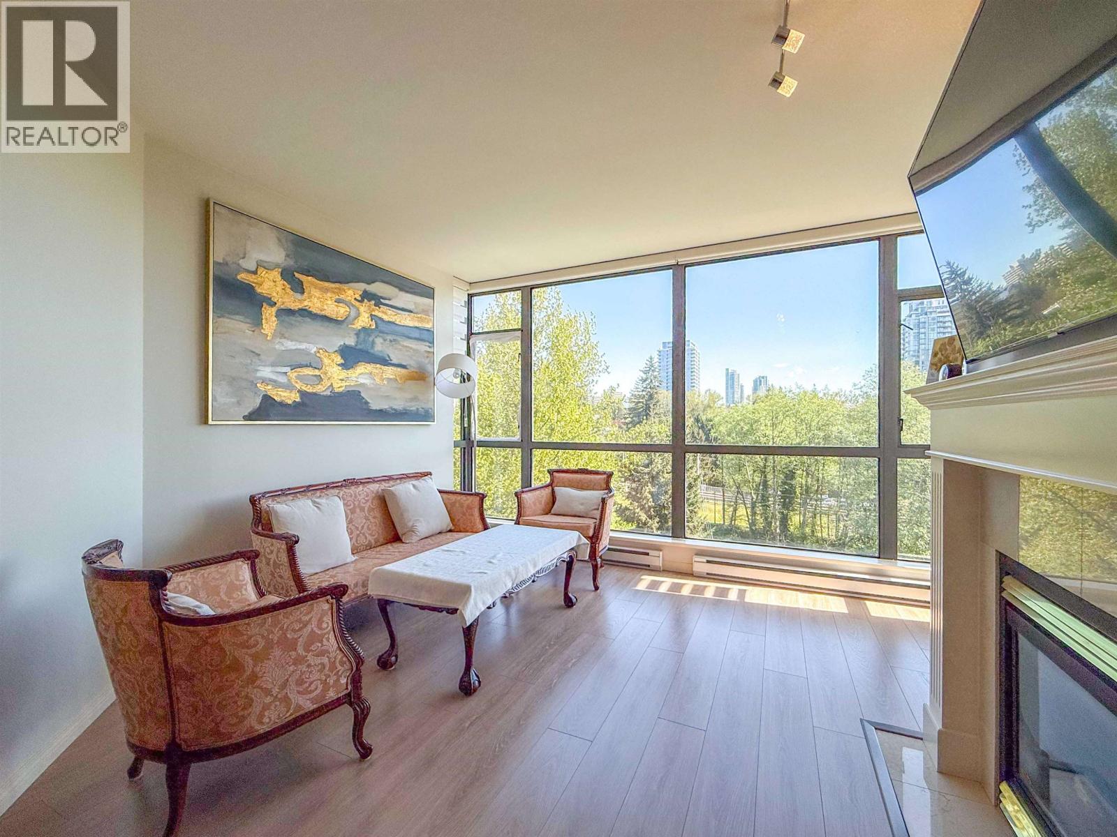 702 6837 Station Hill Drive, Burnaby, British Columbia  V3N 5B7 - Photo 2 - R3115731