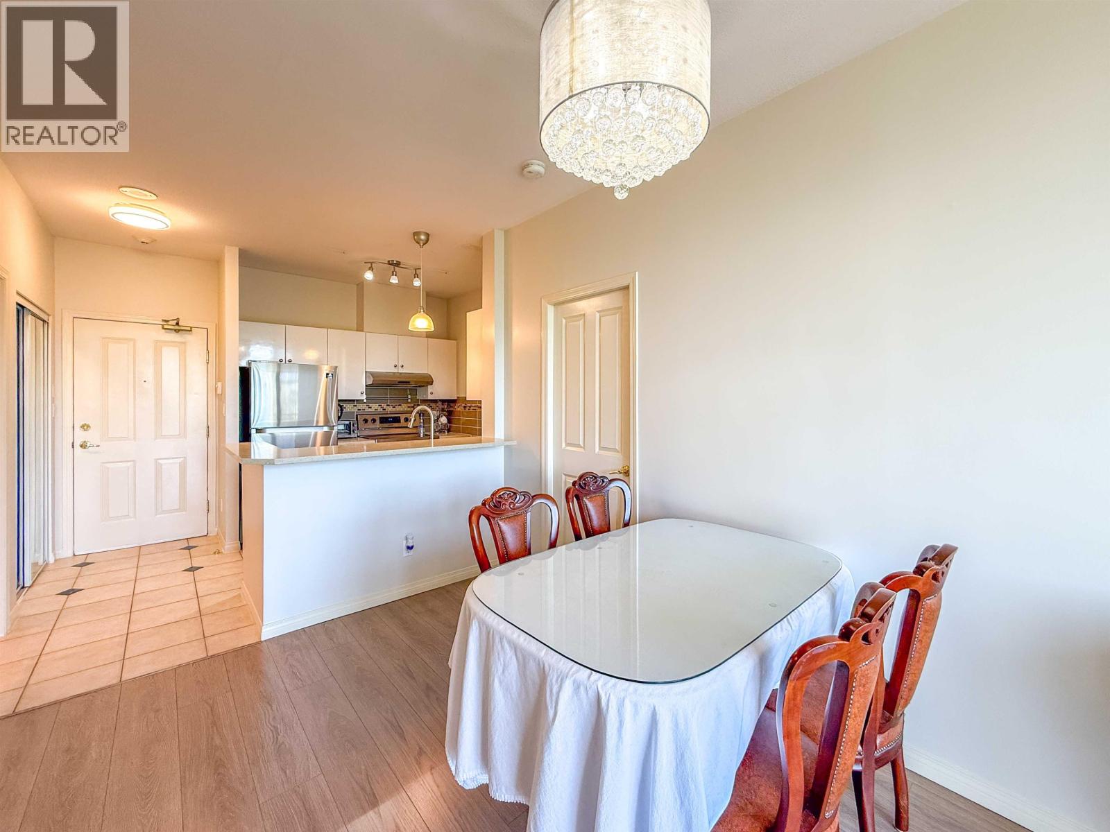 702 6837 Station Hill Drive, Burnaby, British Columbia  V3N 5B7 - Photo 6 - R3115731