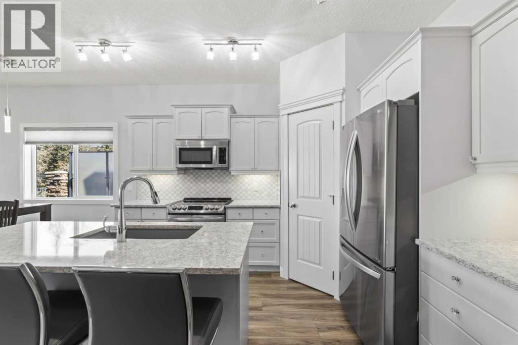 351 Crystal Green Rise, Okotoks, Alberta  T1S 2N6 - Photo 18 - A2304445