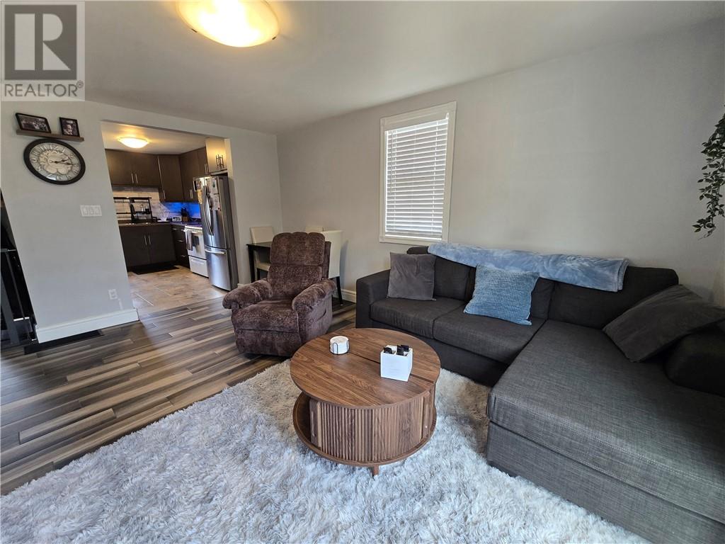 67 Paul Street, Whitefish, Ontario  P0M 3E0 - Photo 5 - 2127322