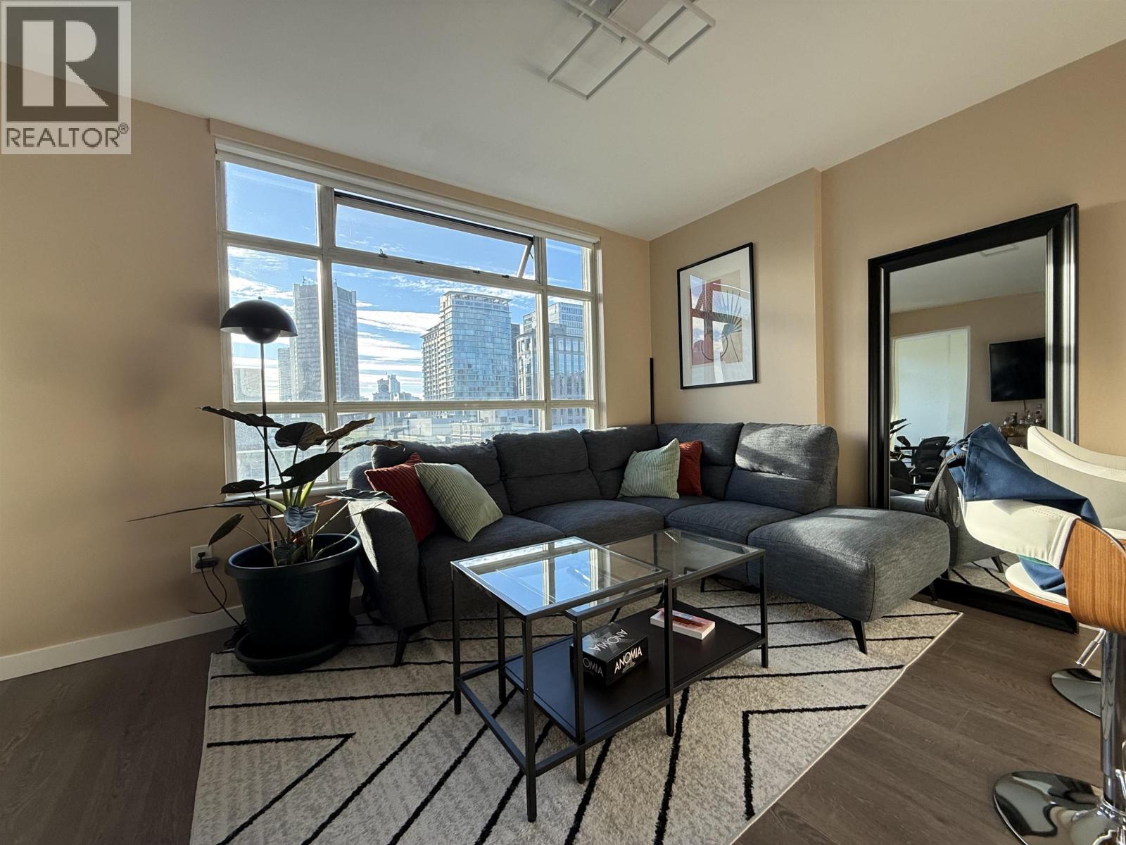 1701 438 SEYMOUR STREET, Vancouver, British Columbia