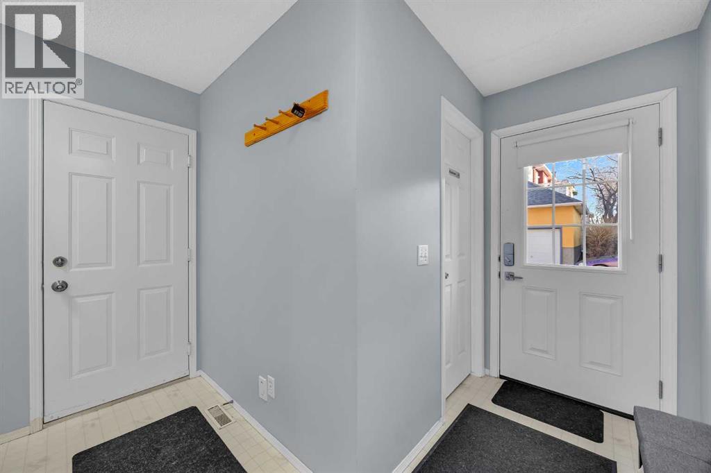 16, 7 Westland Road, Okotoks, Alberta  T1S 1Z1 - Photo 5 - A2302052