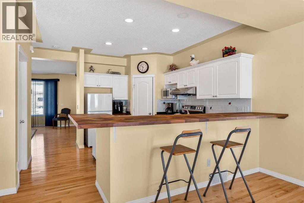 71 Country Hills Gardens Nw, Calgary, Alberta  T3K 5G1 - Photo 10 - A2298419