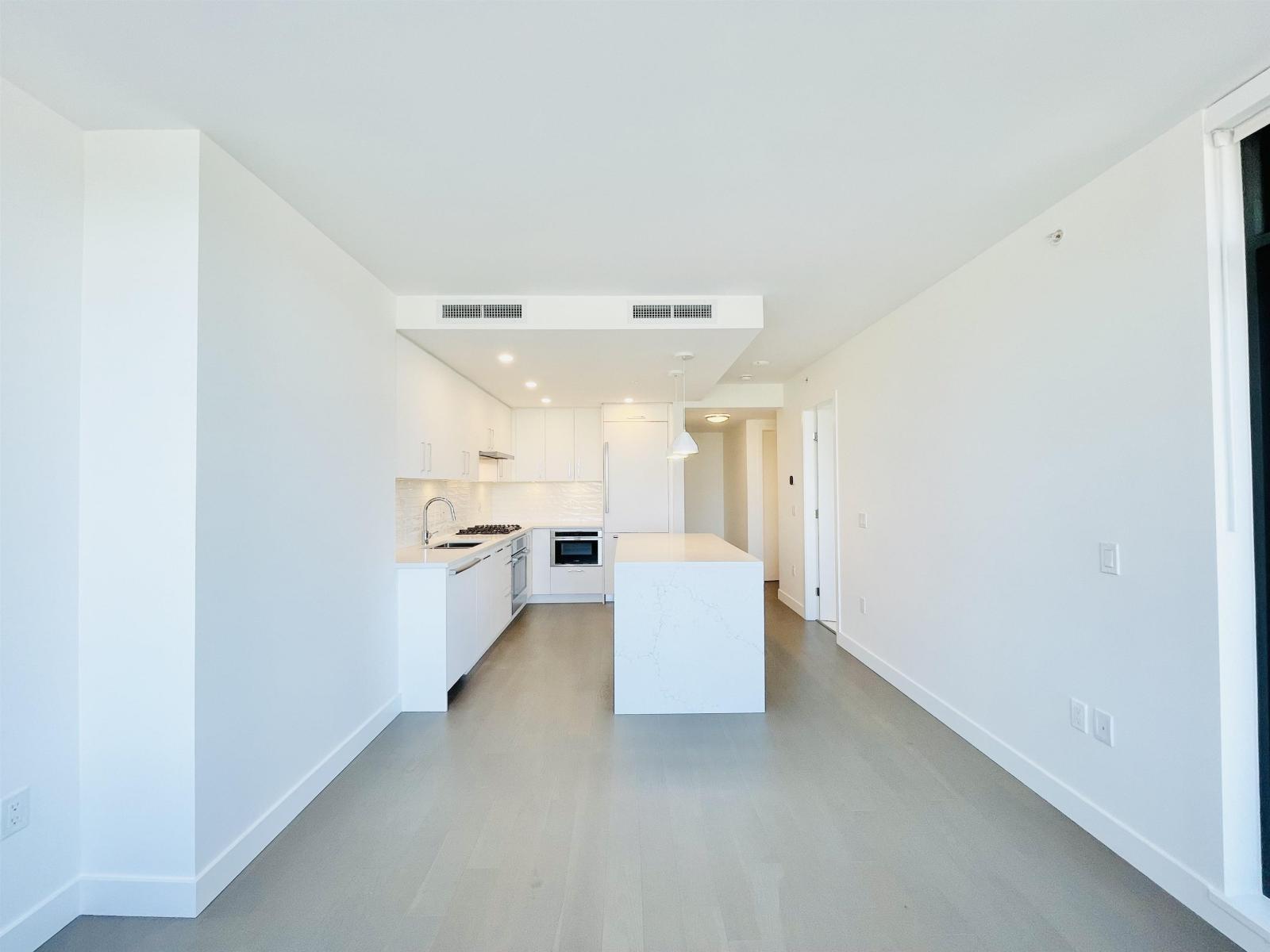 303 1588 Johnston Road, White Rock, British Columbia  V4B 0C5 - Photo 6 - R3108240