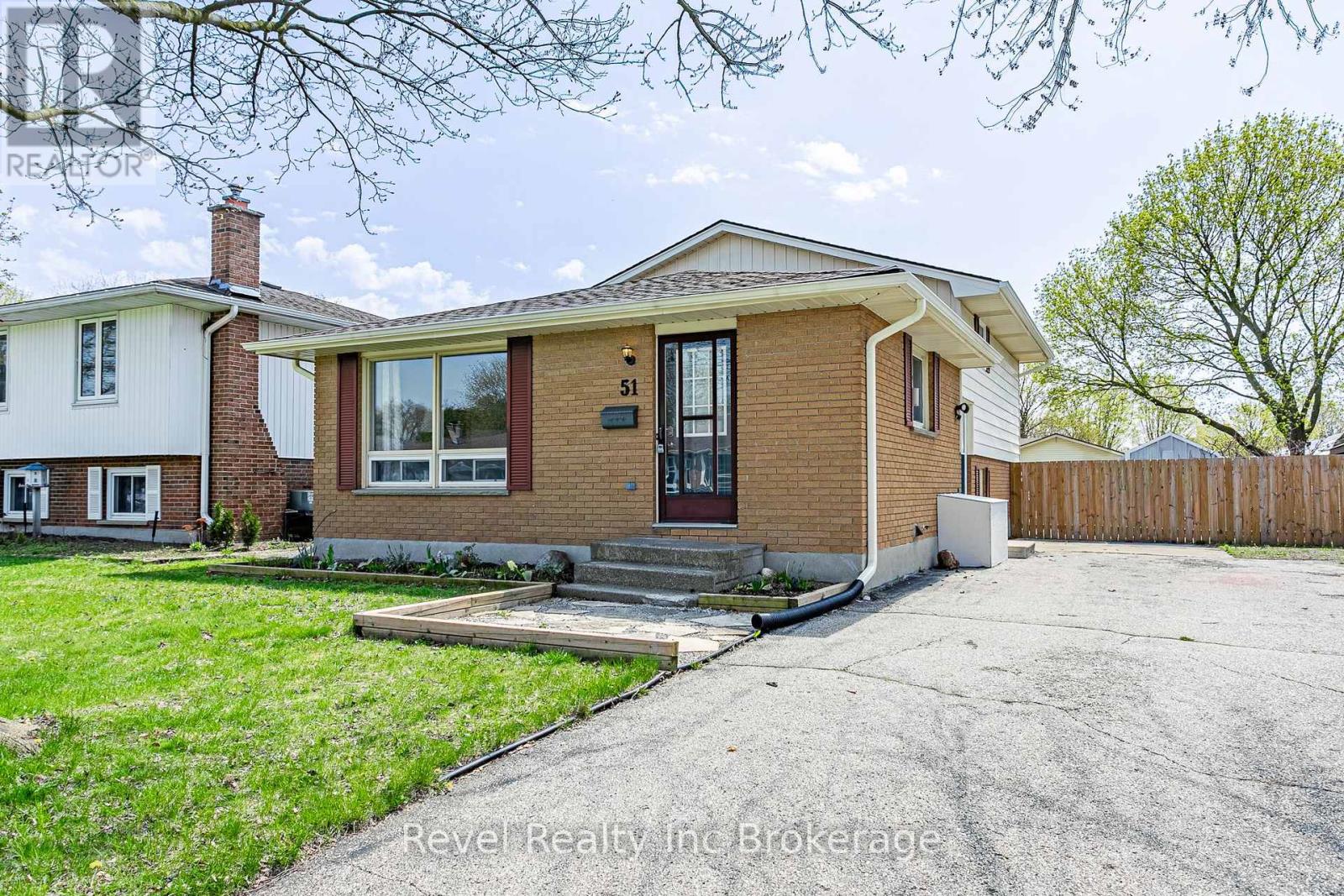 51 Van Norman Drive, Tillsonburg, Ontario  N4G 4S9 - Photo 6 - X13046436