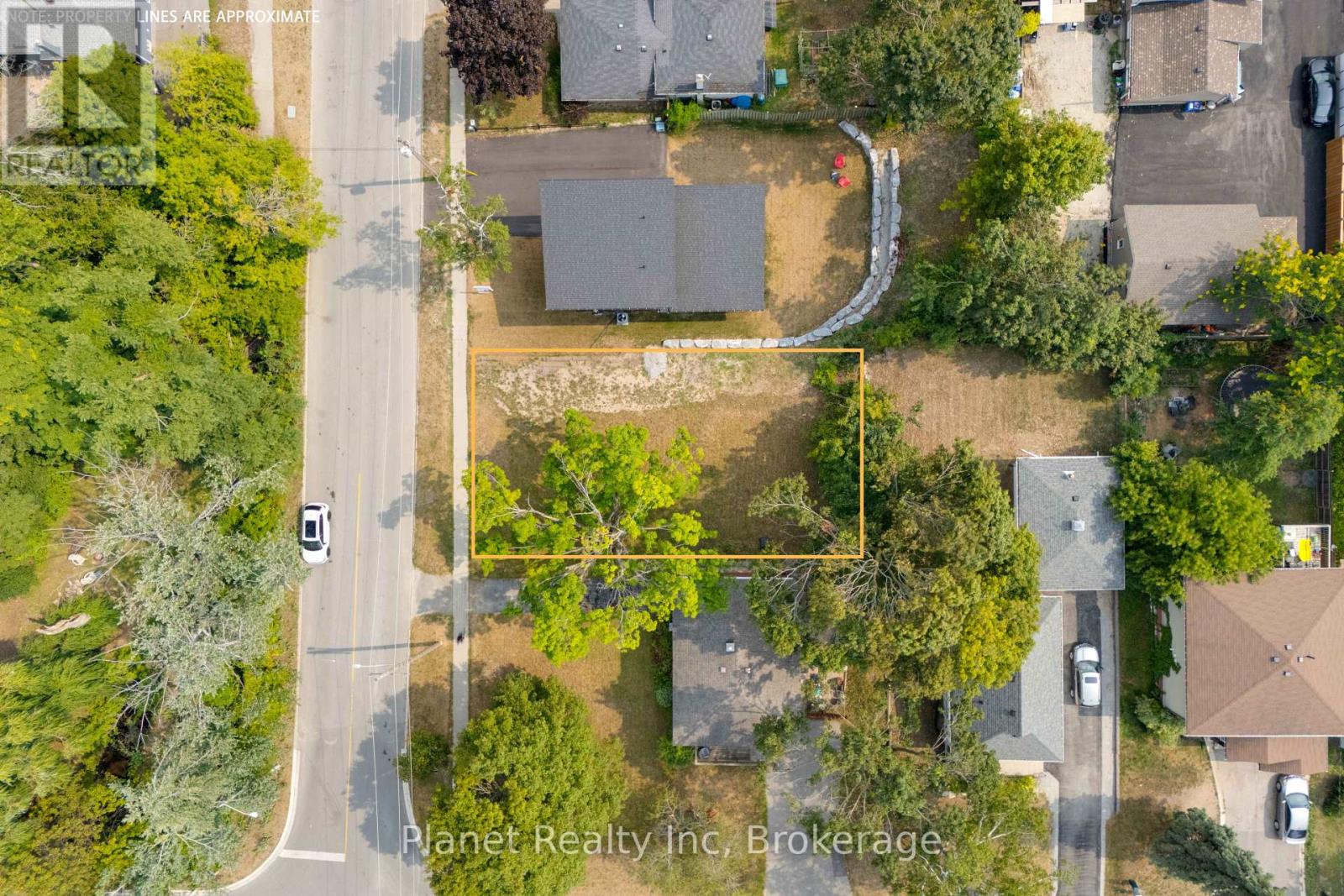 170 Berczy Street, Barrie, Ontario  L4M 2H2 - Photo 10 - S13046438