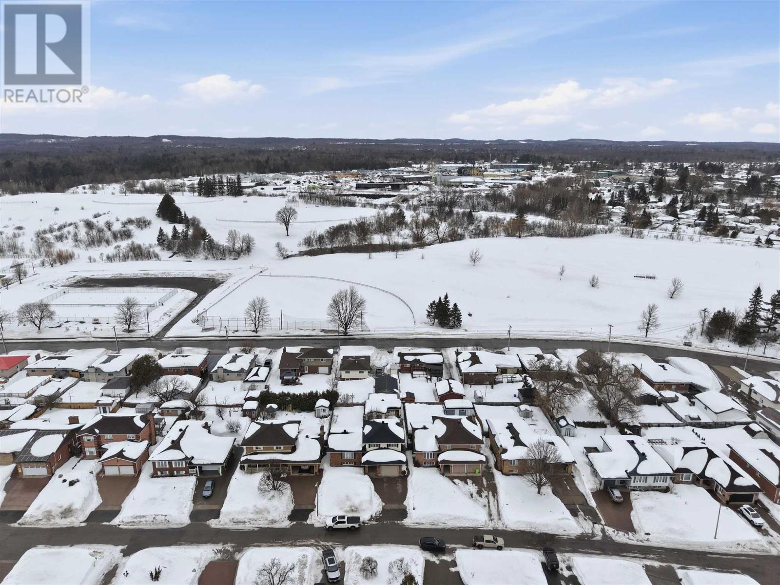 74 Bitonti Cres, Sault Ste. Marie, Ontario  P6C 6A9 - Photo 33 - SM260596