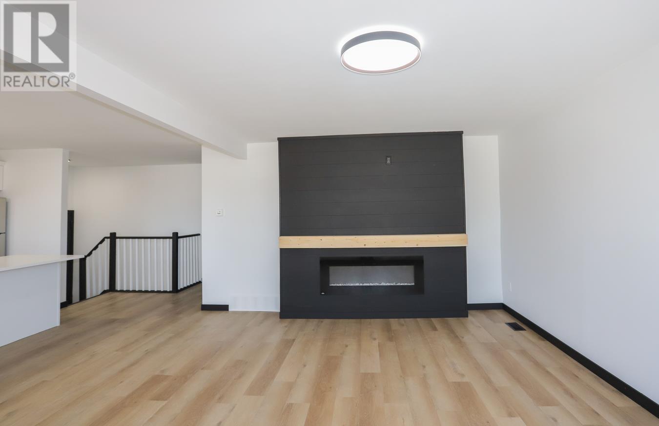 35 Pozzebon Cres, Sault Ste. Marie, Ontario  P6C 6A7 - Photo 12 - SM260759