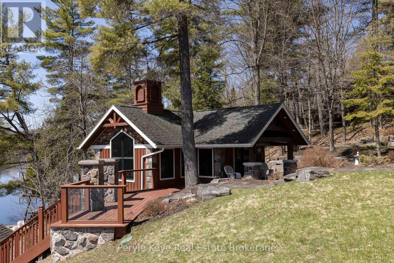 247 South Drive, Huntsville, Ontario  P1H 2J2 - Photo 4 - X13046408