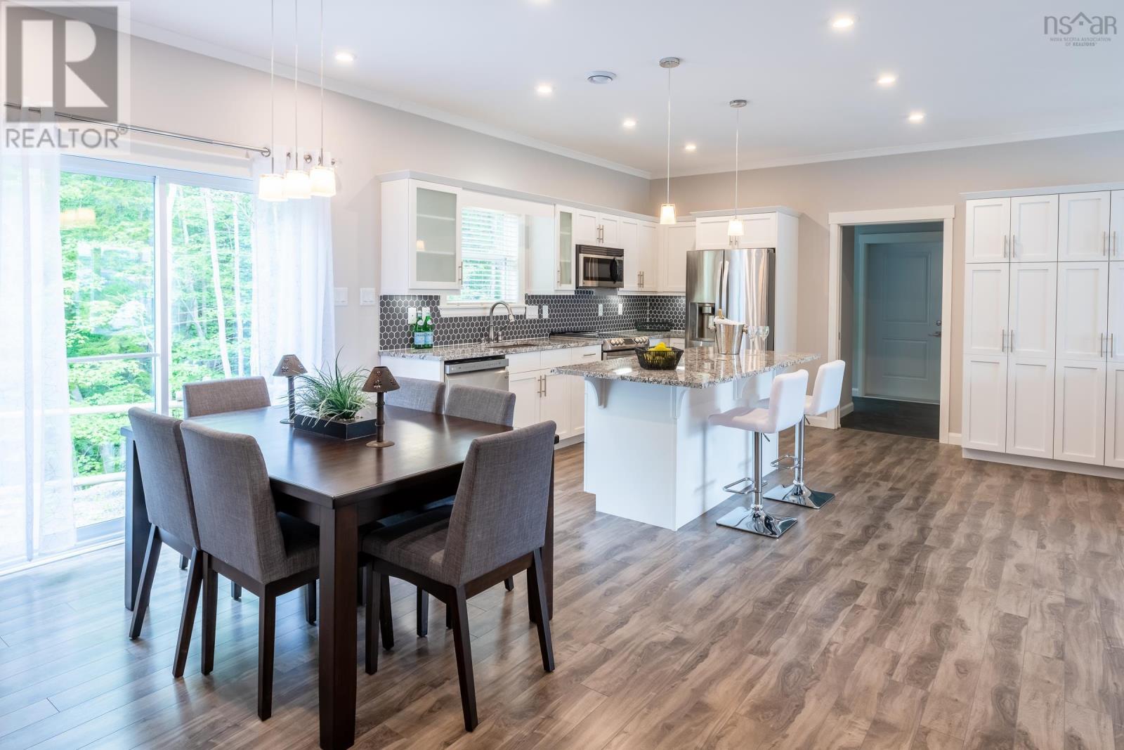 277 Haven Drive, Bridgewater, Nova Scotia  B4V 4E4 - Photo 9 - 202602050