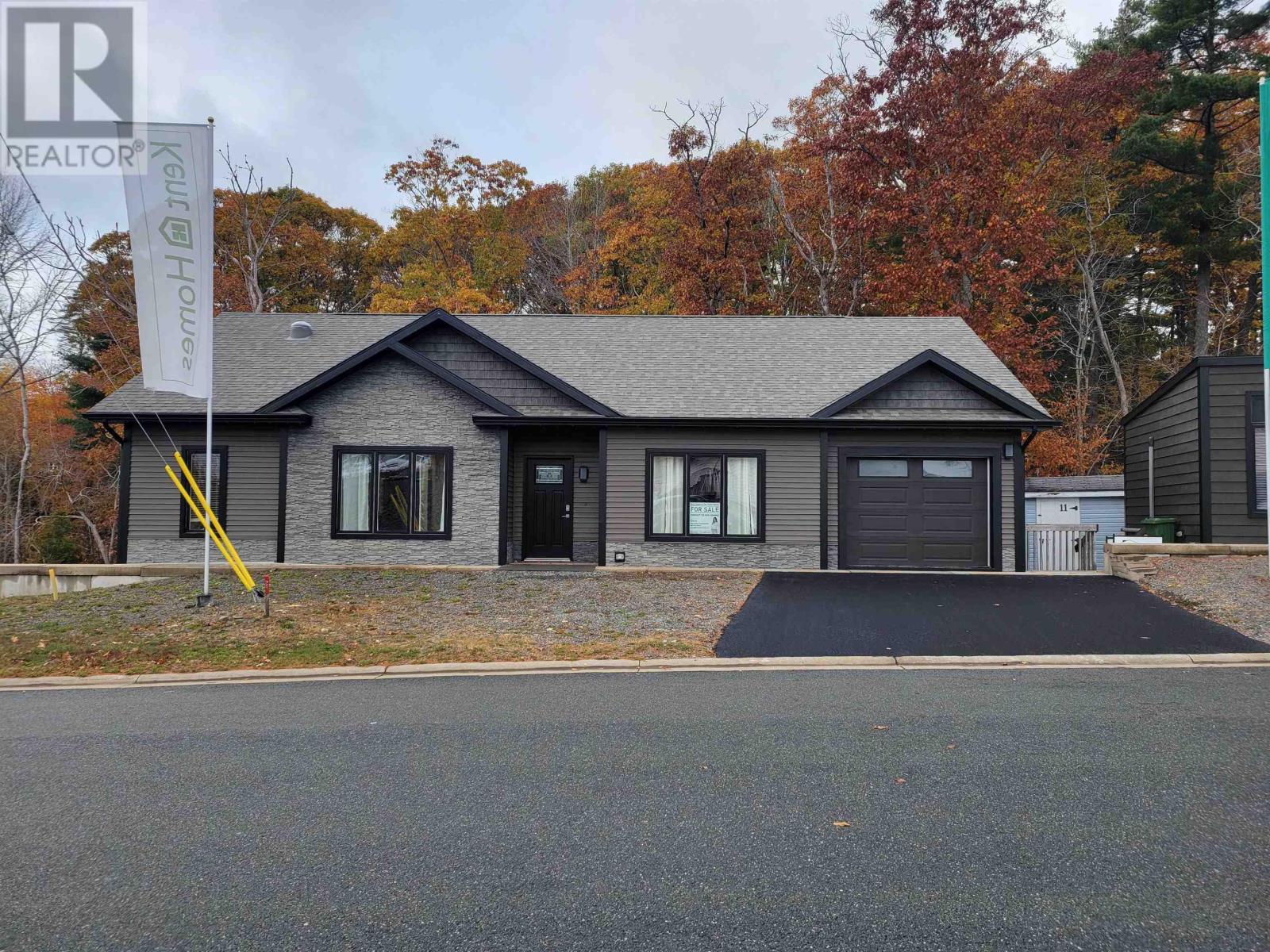 277 Haven Drive, Bridgewater, Nova Scotia  B4V 4E4 - Photo 1 - 202602050