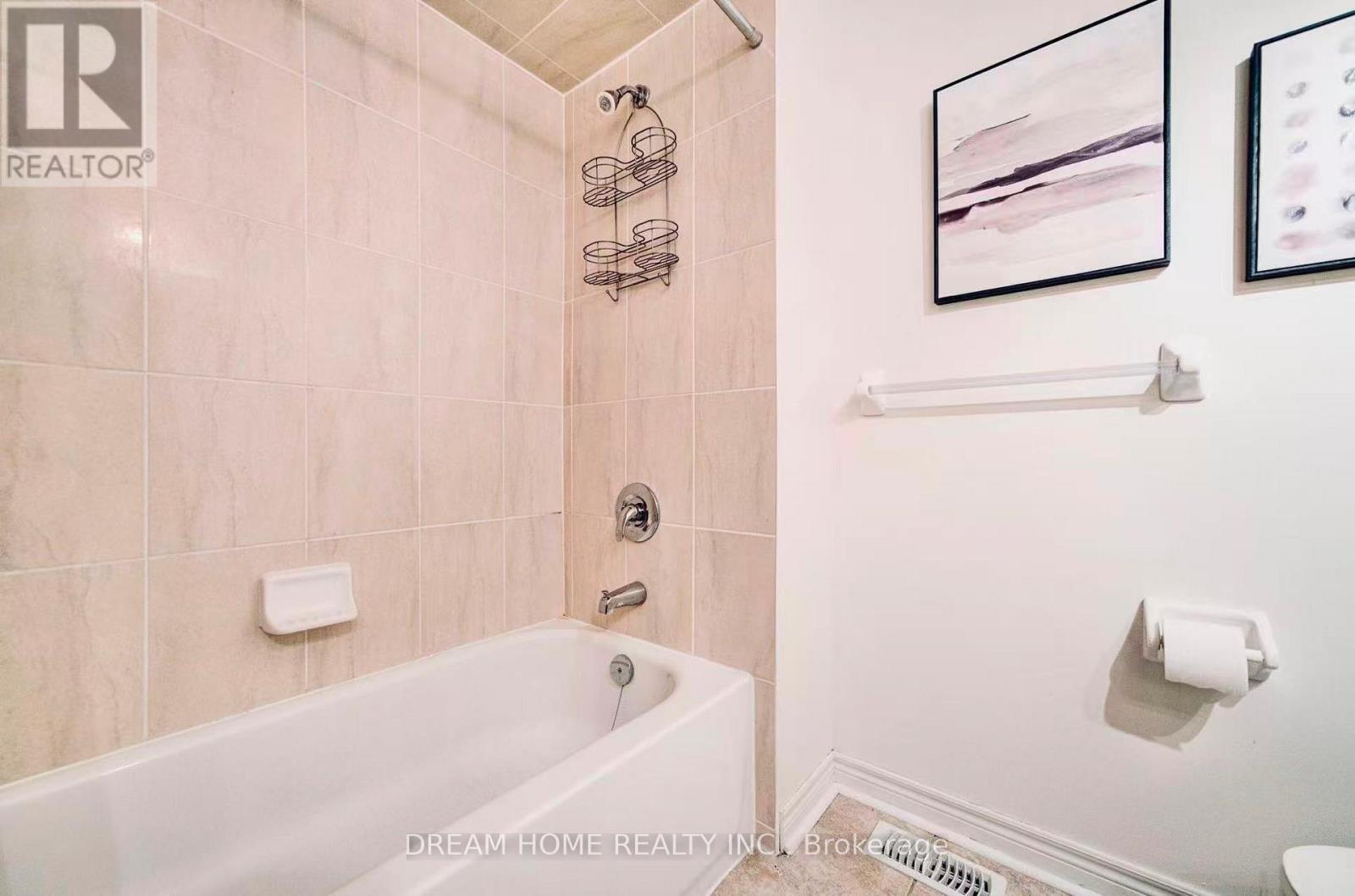 208 Tom Taylor Crescent, Newmarket, Ontario  L3X 3E8 - Photo 28 - N12852798