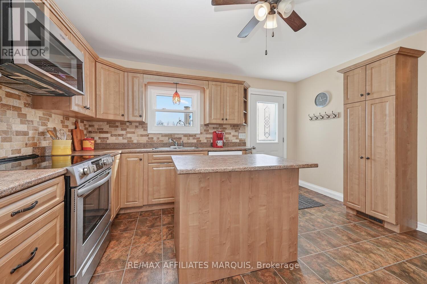 477 Hwy 29 Road, Rideau Lakes, Ontario  K7A 4S5 - Photo 16 - X12898346