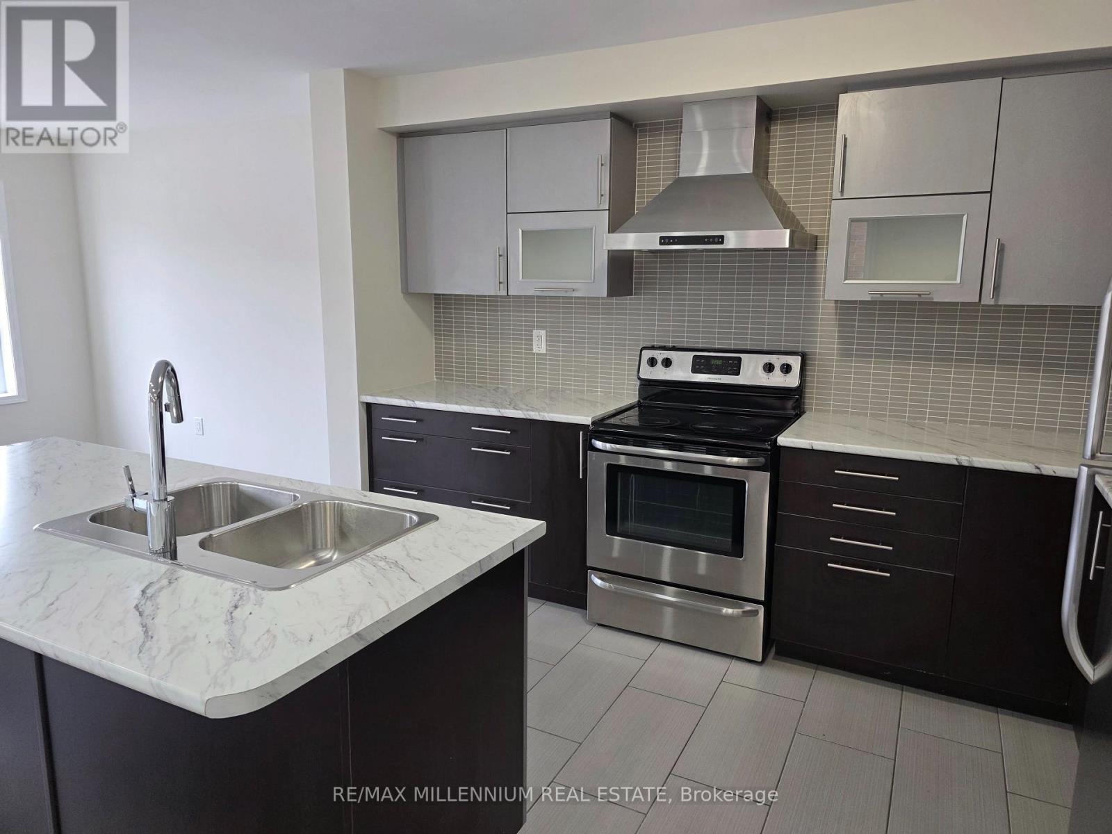 25 Daylight Street, Brampton, Ontario  L7A 0C7 - Photo 11 - W13036580