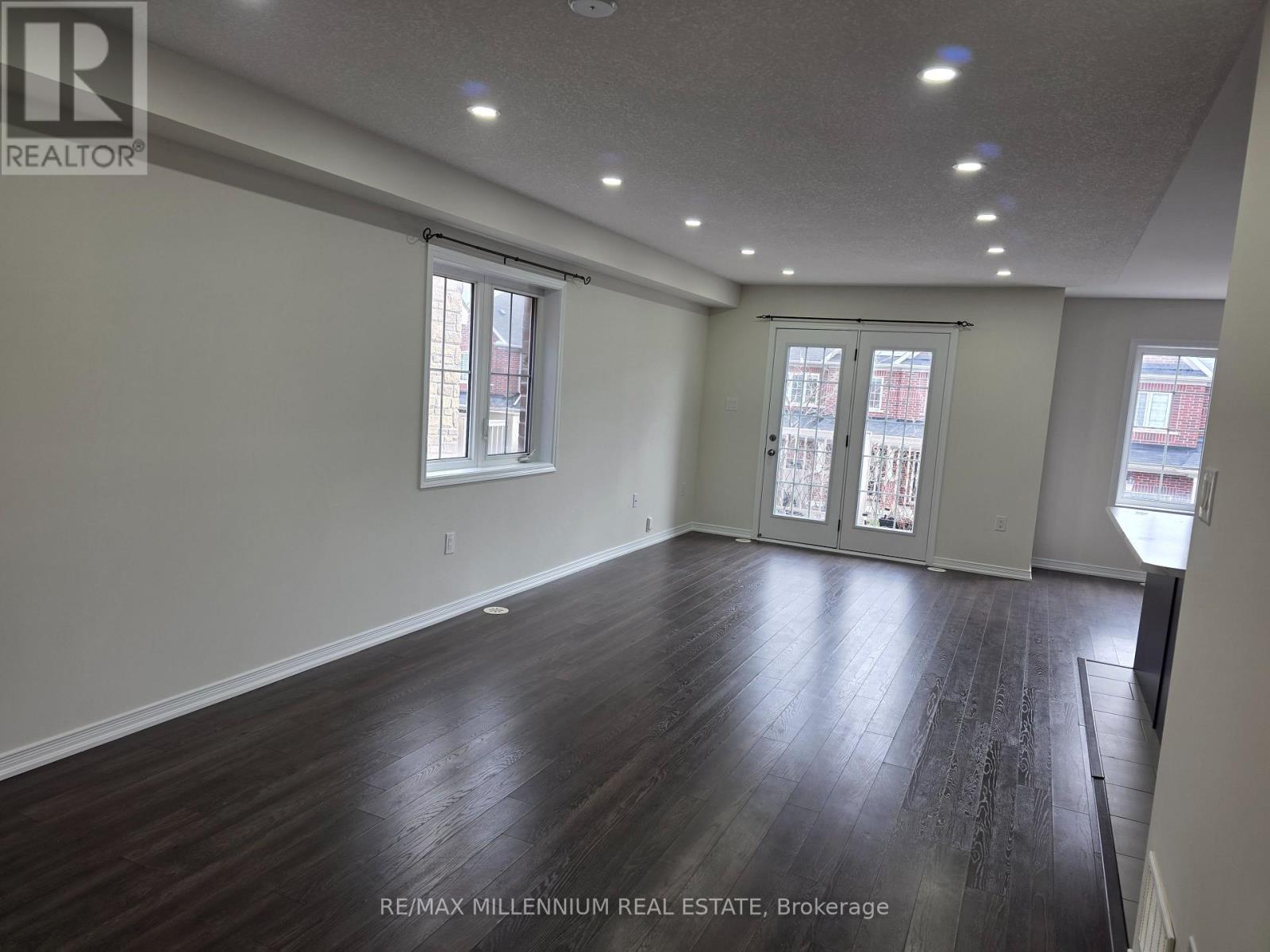 25 Daylight Street, Brampton, Ontario  L7A 0C7 - Photo 8 - W13036580