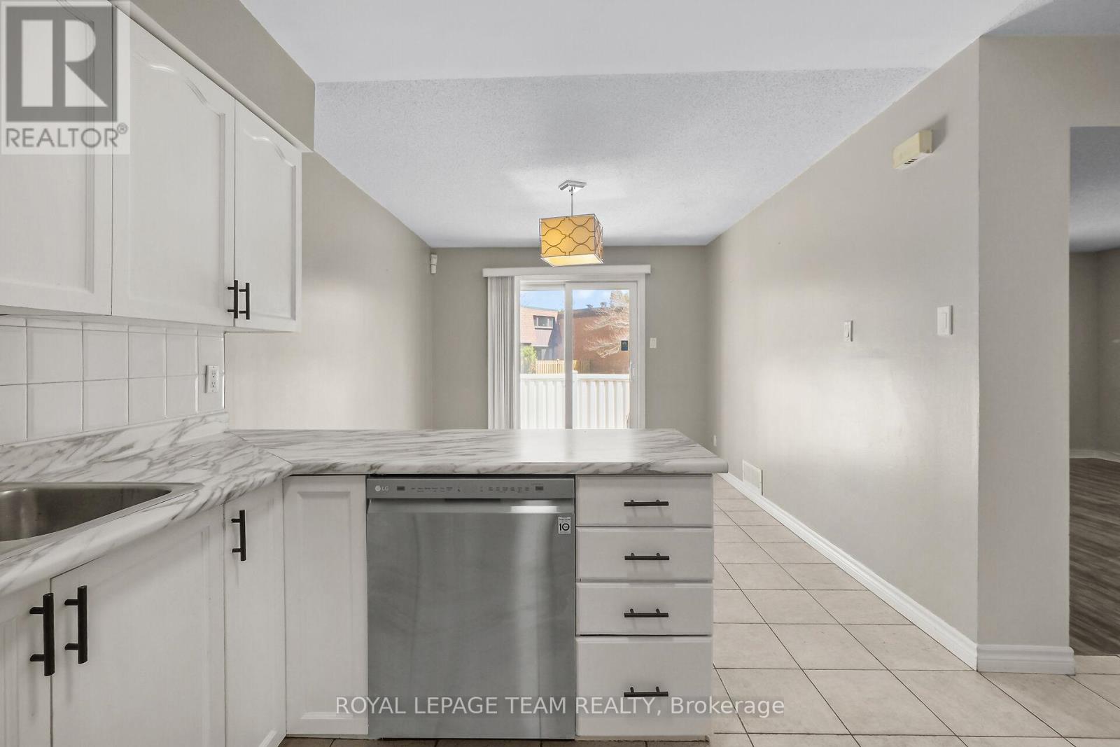 227 Twyford Street, Ottawa, Ontario  K1V 0V9 - Photo 14 - X13046460