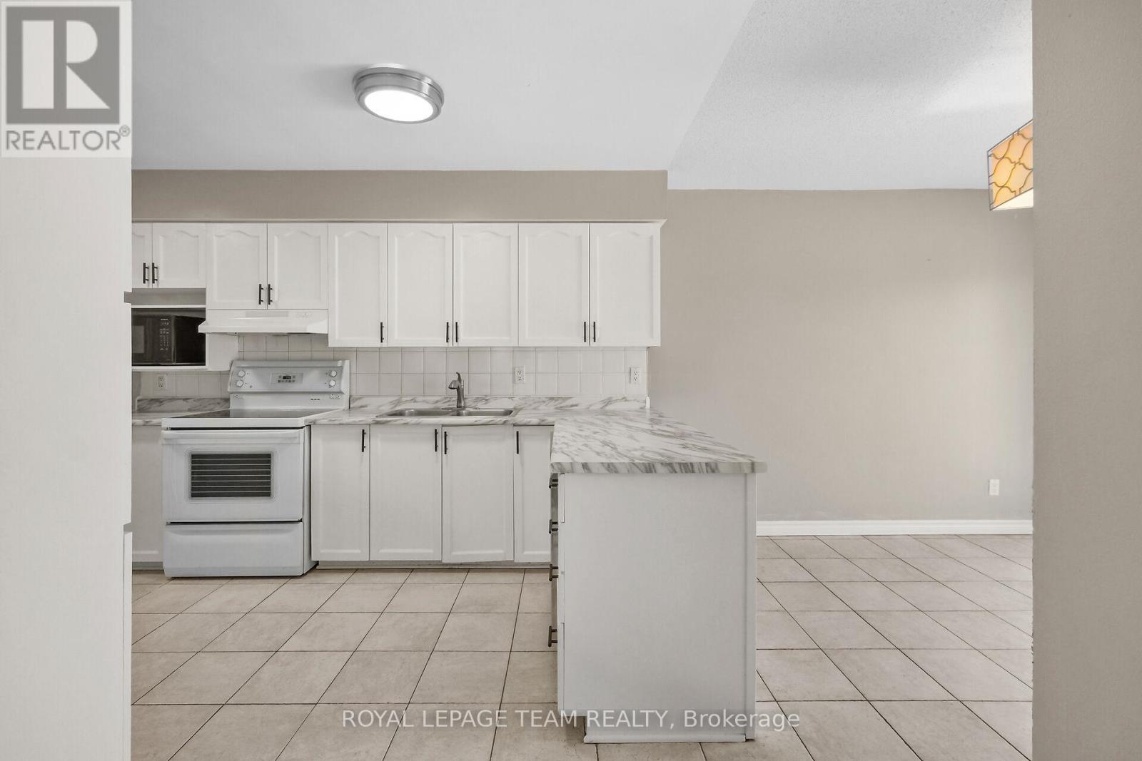 227 Twyford Street, Ottawa, Ontario  K1V 0V9 - Photo 7 - X13046460