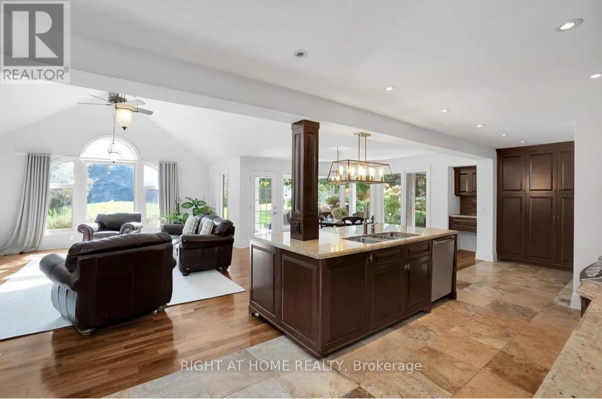 67 Moore Park Drive, King, Ontario  L0G 1T0 - Photo 7 - N13046286