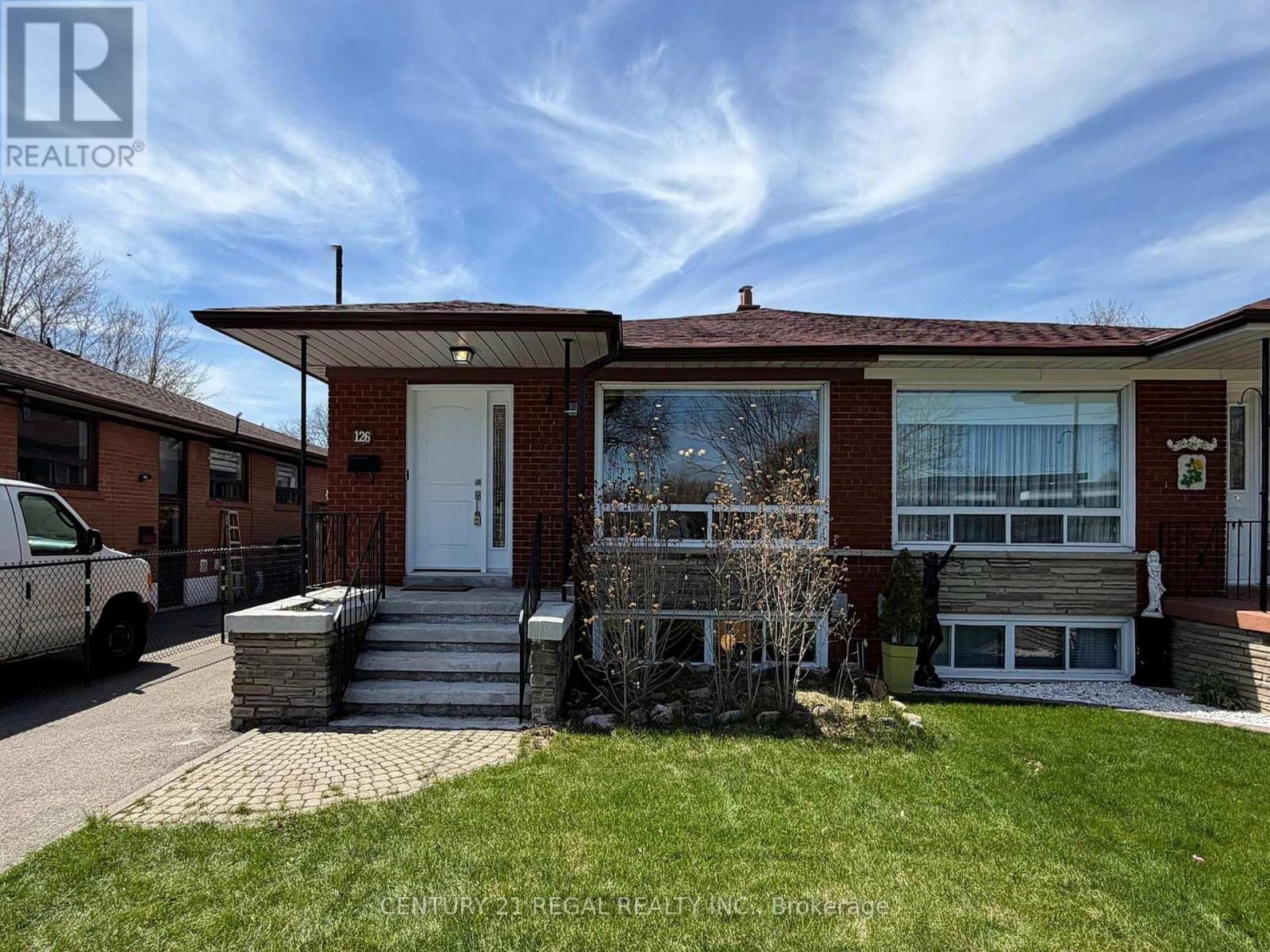 126 FENSIDE DRIVE, toronto (parkwoods-donalda), Ontario