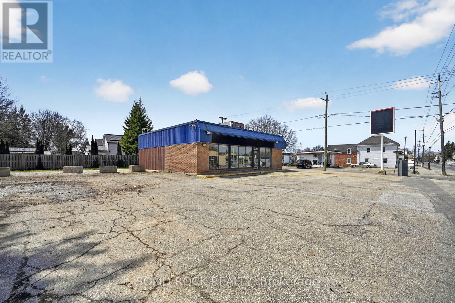 30 Wilson Street W, Perth, Ontario  K7H 2M9 - Photo 4 - X13046462