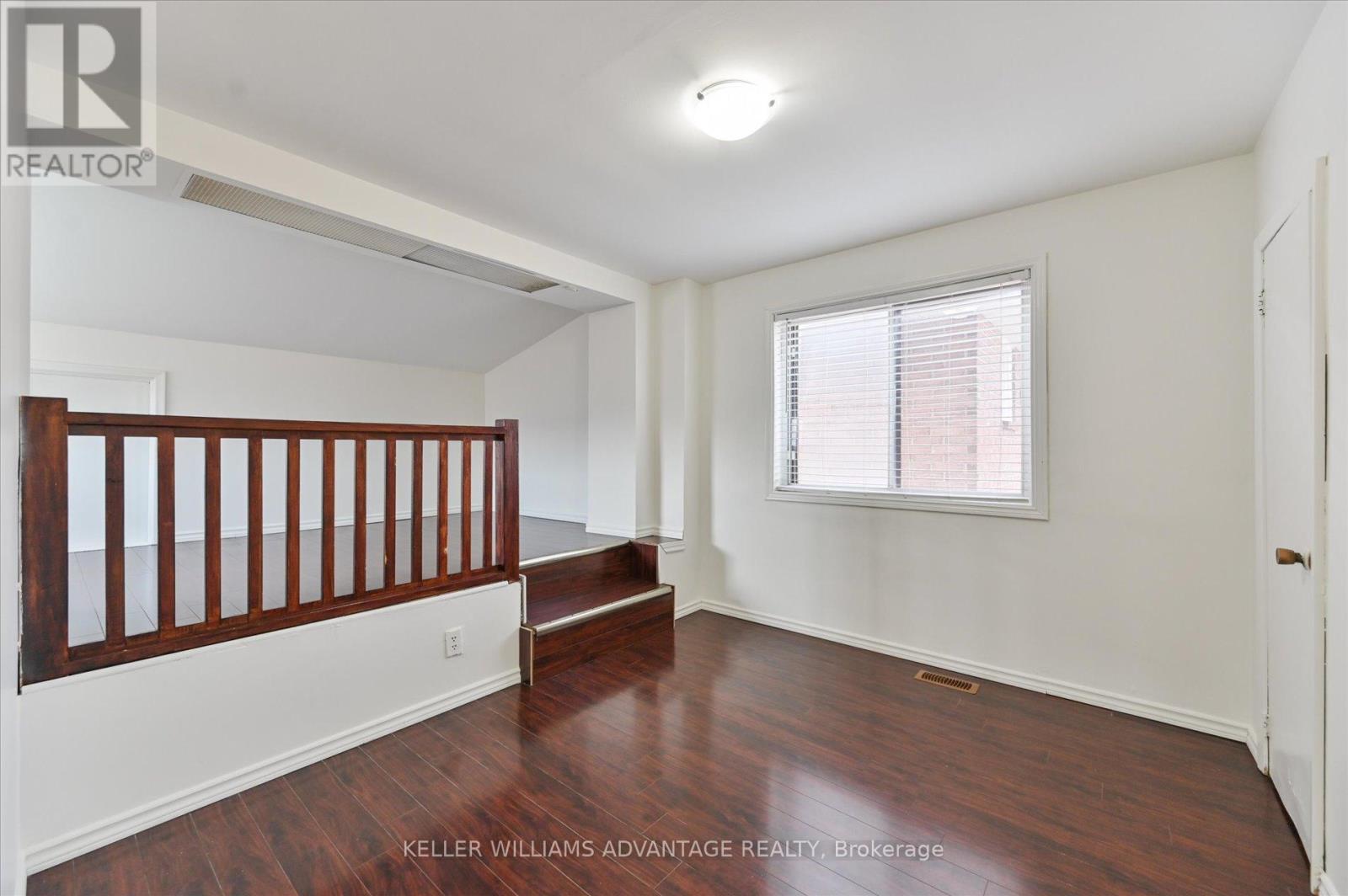 201 Linden Avenue, Toronto, Ontario  M1K 3J1 - Photo 7 - E13046464