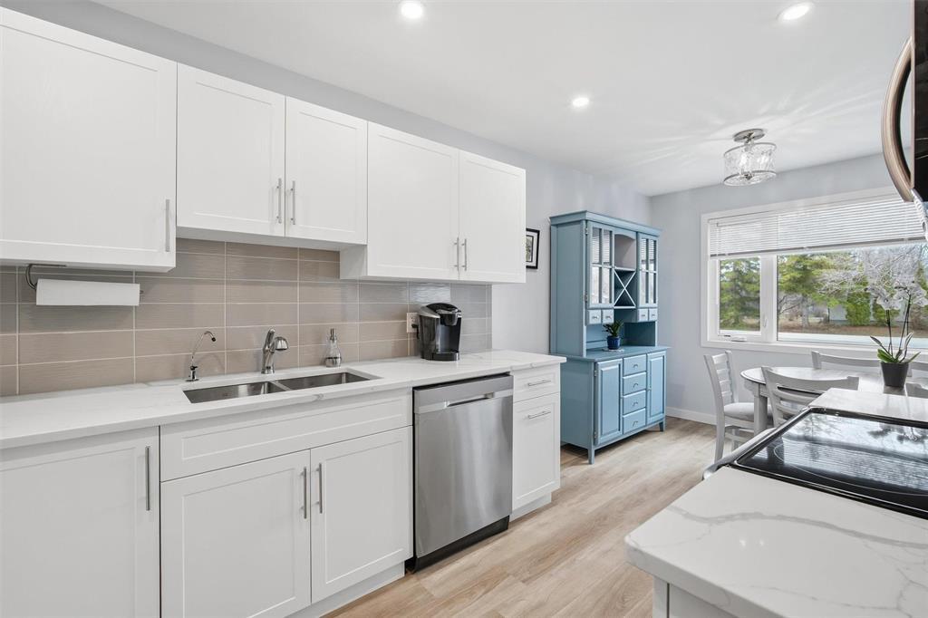 27 Laurel Bay, Oakbank, Manitoba  R5N 0J7 - Photo 14 - 202608204