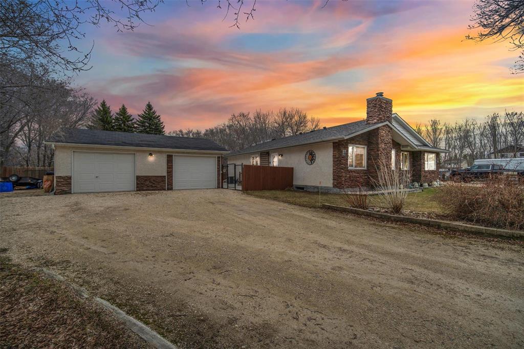 27 Laurel Bay, Oakbank, Manitoba  R5N 0J7 - Photo 3 - 202608204