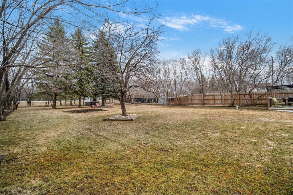 27 Laurel Bay, Oakbank, Manitoba  R5N 0J7 - Photo 39 - 202608204