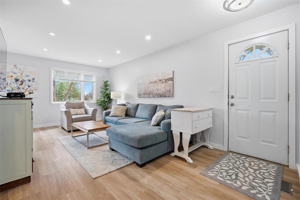 27 Laurel Bay, Oakbank, Manitoba  R5N 0J7 - Photo 5 - 202608204