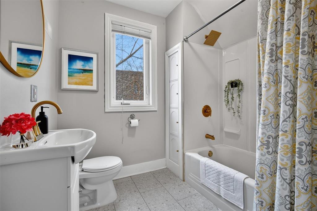 540 De La Morenie Street, Winnipeg, Manitoba  R2H 2Z5 - Photo 24 - 202608355