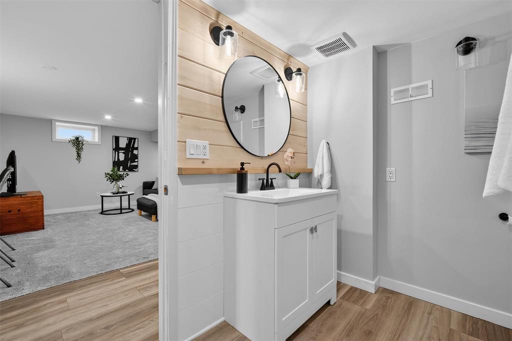 540 De La Morenie Street, Winnipeg, Manitoba  R2H 2Z5 - Photo 33 - 202608355