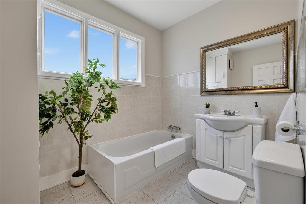 540 De La Morenie Street, Winnipeg, Manitoba  R2H 2Z5 - Photo 9 - 202608355