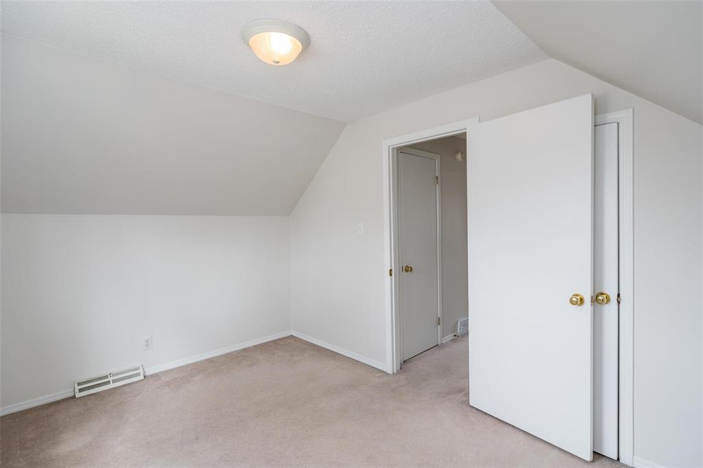 6 Jameswood Drive, Winnipeg, Manitoba  R3J 1C2 - Photo 26 - 202608357