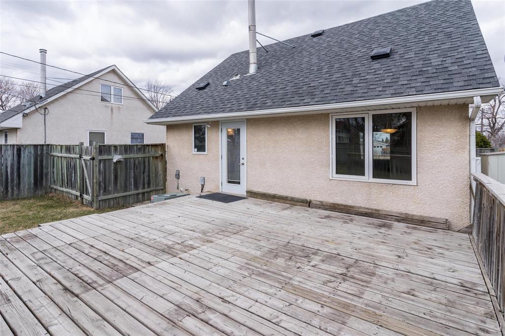 6 Jameswood Drive, Winnipeg, Manitoba  R3J 1C2 - Photo 33 - 202608357