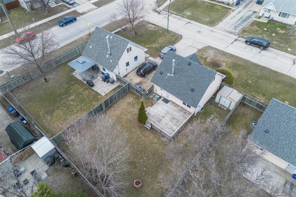 6 Jameswood Drive, Winnipeg, Manitoba  R3J 1C2 - Photo 39 - 202608357