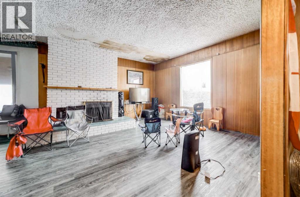 162 2 Avenue W, Cardston, Alberta  T0K 0K0 - Photo 6 - A2305358