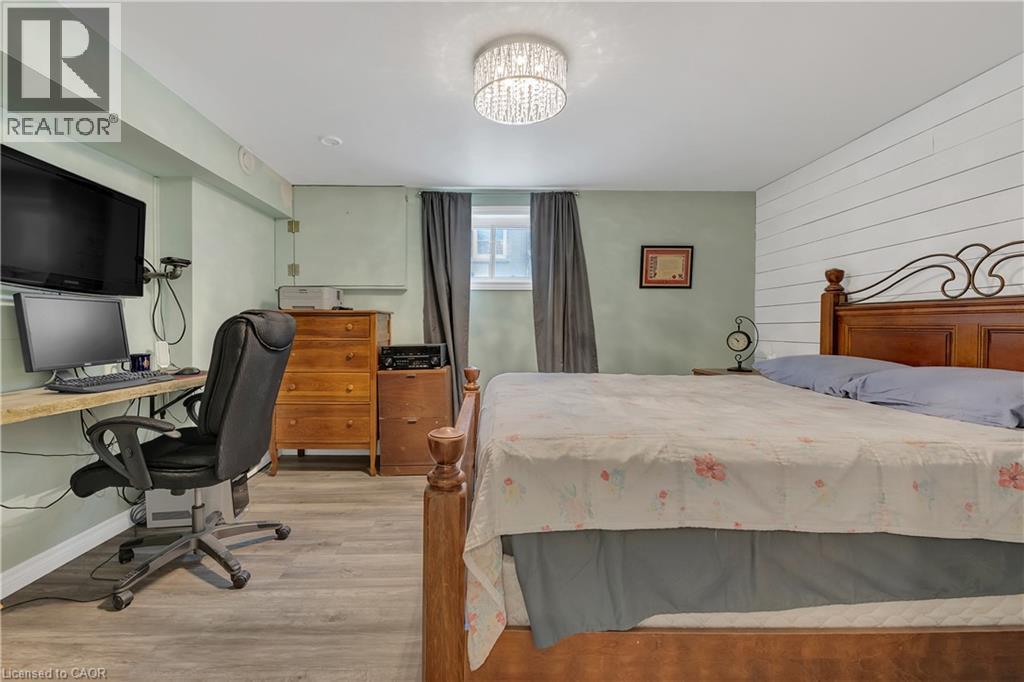 446 East 36th Street, Hamilton, Ontario  L8V 4A5 - Photo 22 - 40820598