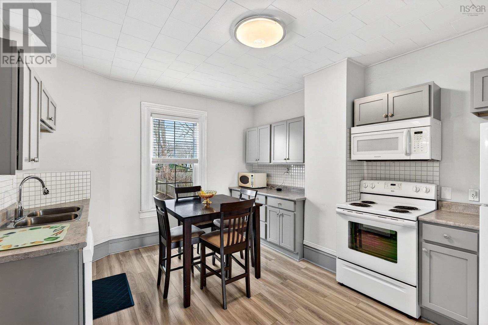 2490 John Street, Halifax, Nova Scotia  B3K 4K7 - Photo 10 - 202607407