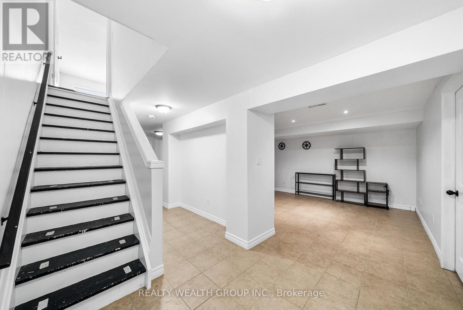 34 Castle Park Boulevard, Vaughan, Ontario  L4H 1M4 - Photo 13 - N13046376