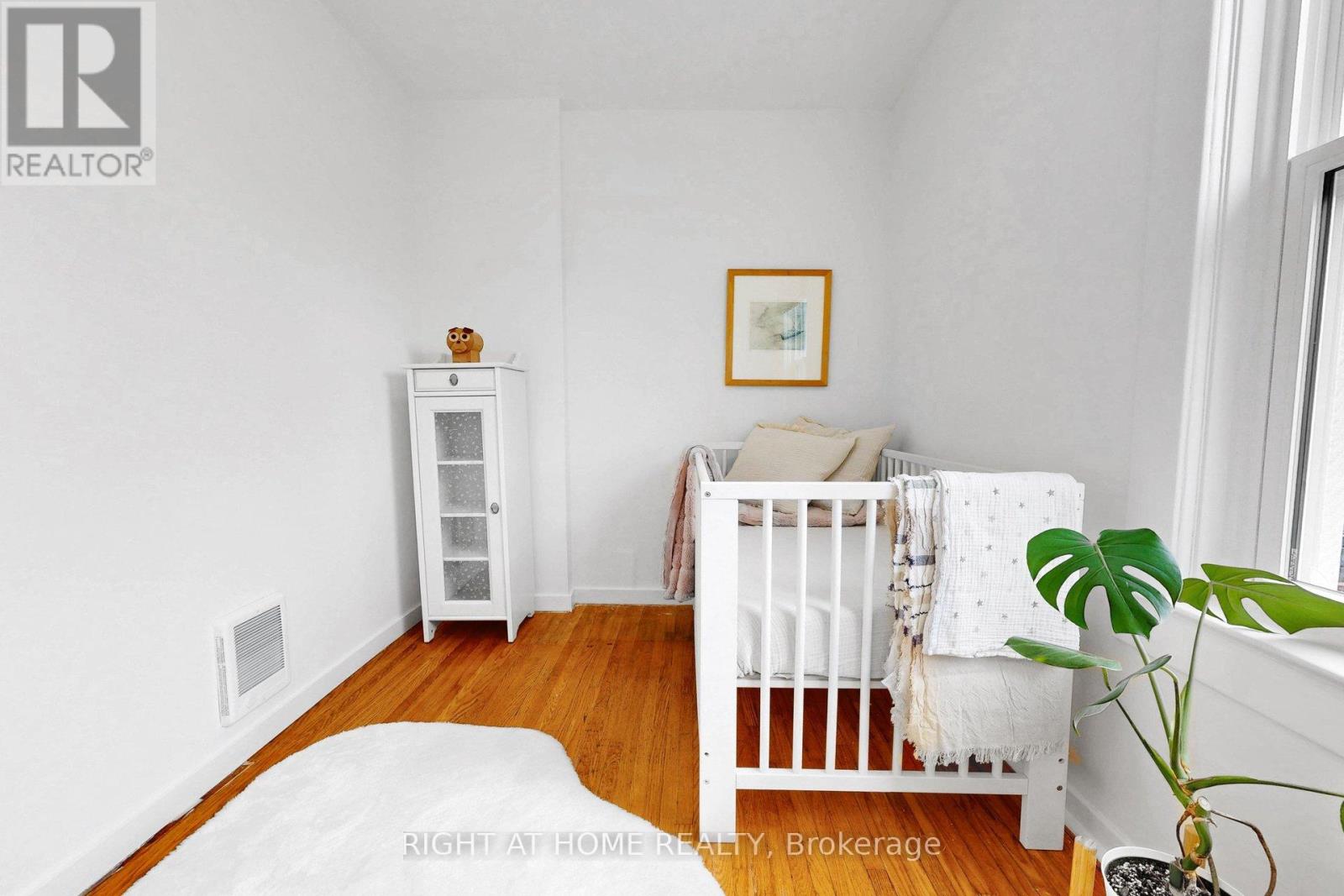 392 Westmoreland Avenue N, Toronto, Ontario  M6H 3A7 - Photo 21 - W13046366