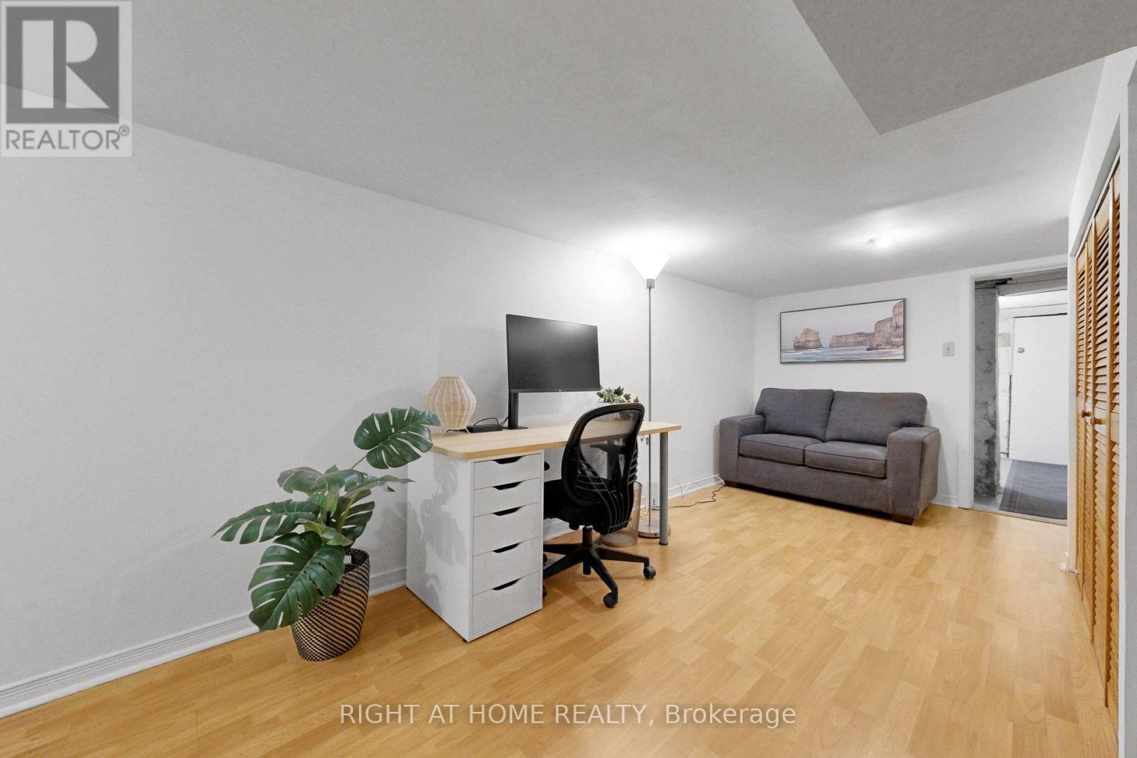 392 Westmoreland Avenue N, Toronto, Ontario  M6H 3A7 - Photo 25 - W13046366